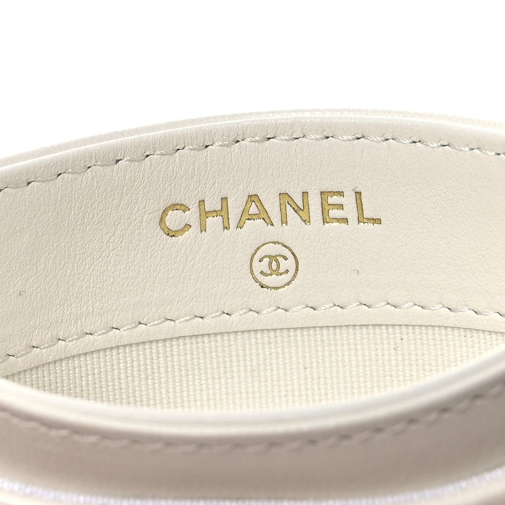 Lambskin Quilted Chanel 19 Card Holder White