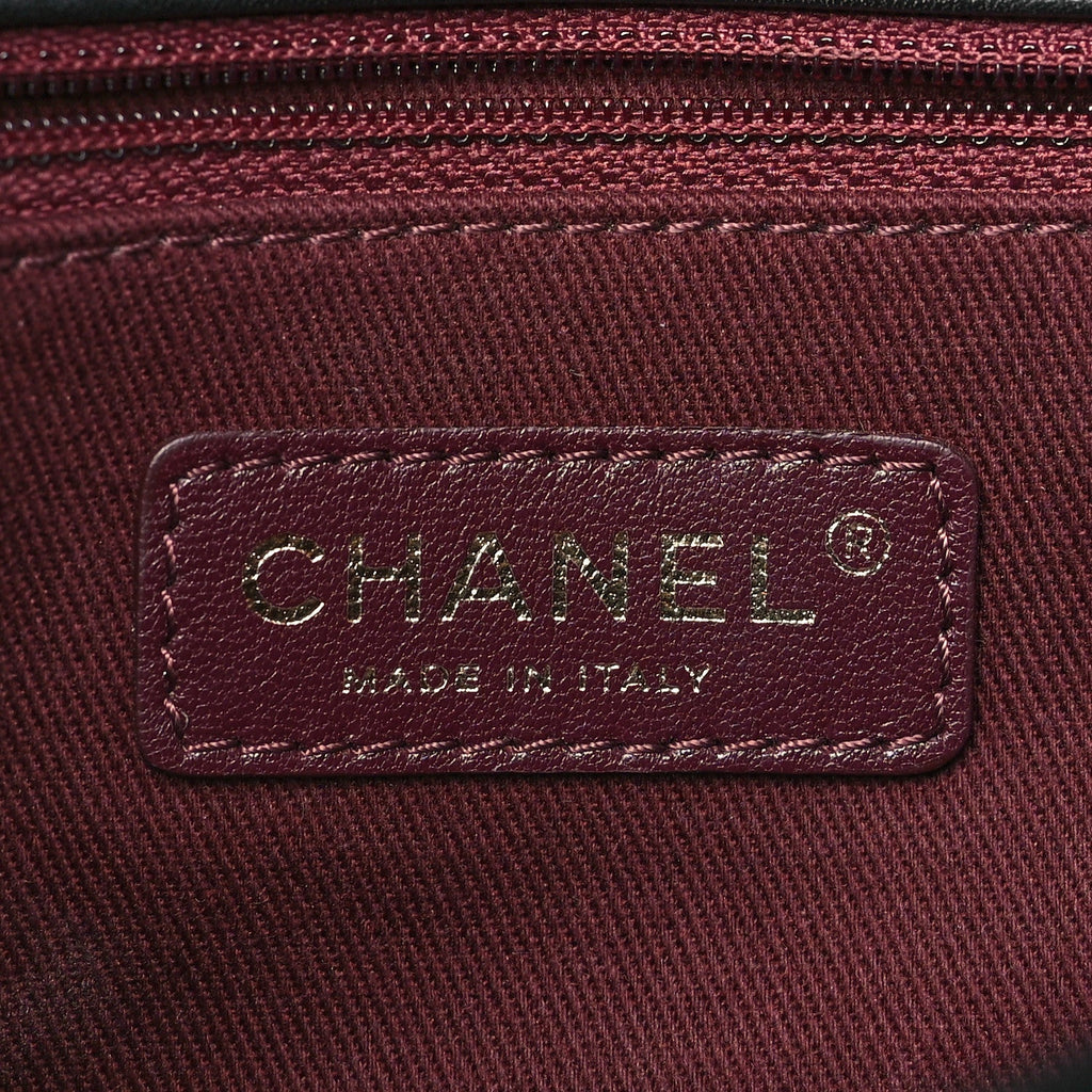 Glazed Calfskin Quilted Medium Perfect Edge Flap Black