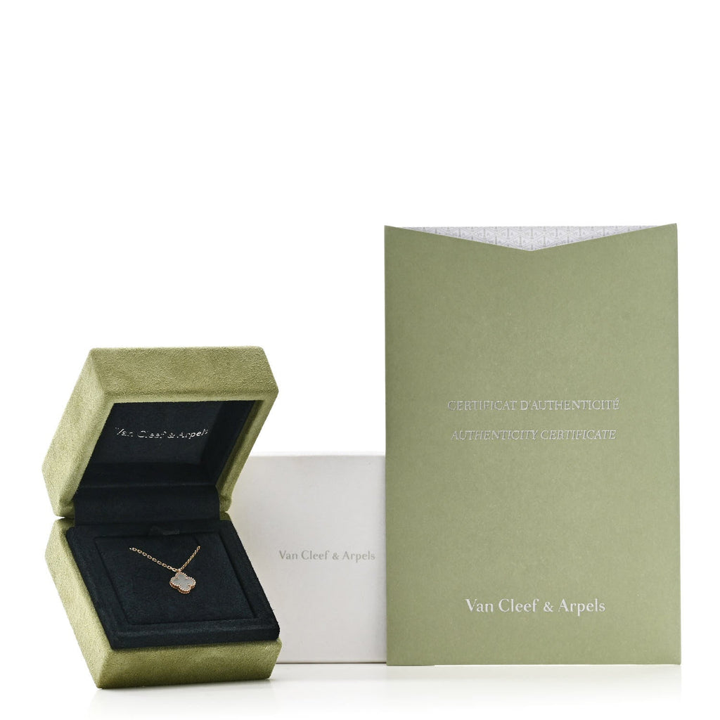 18K Yellow Gold Mother of Pearl Sweet Alhambra Pendant Necklace