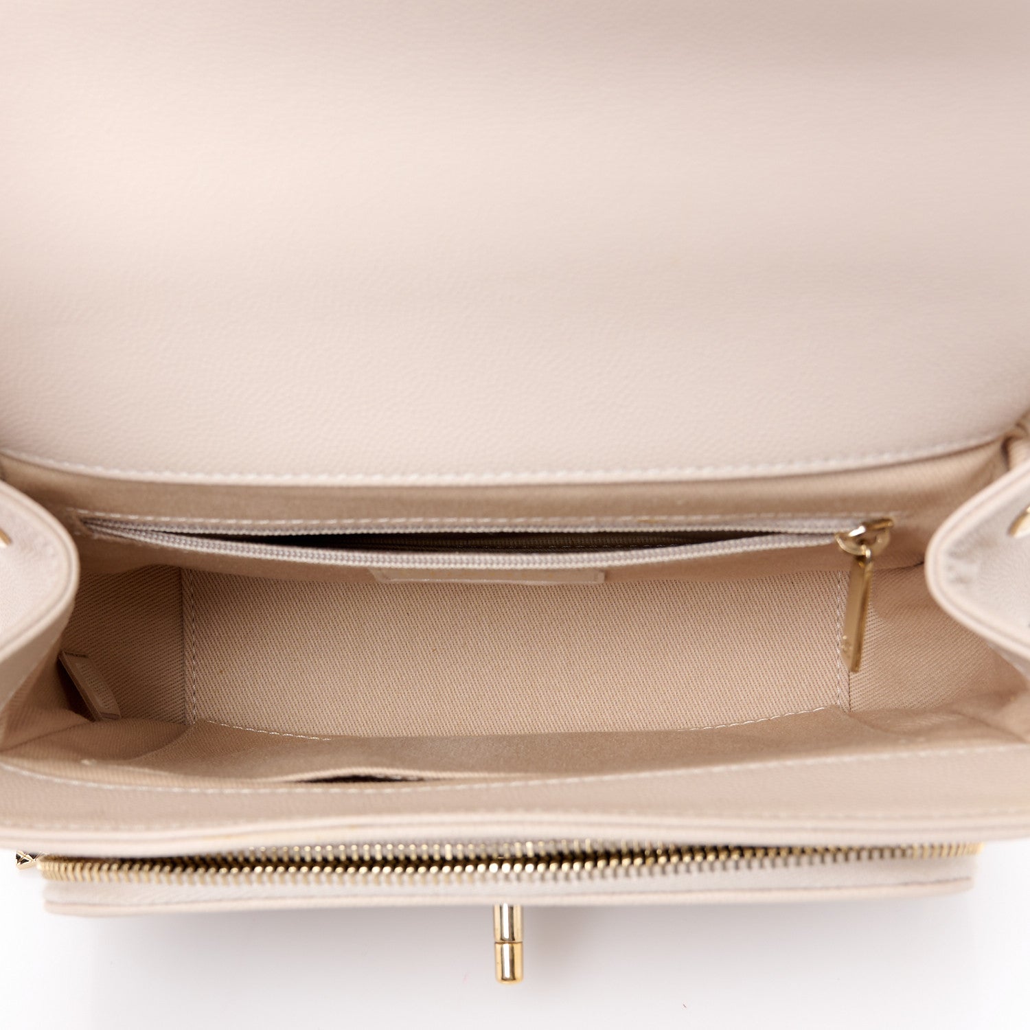 Caviar Quilted Medium Business Affinity Flap Light Beige