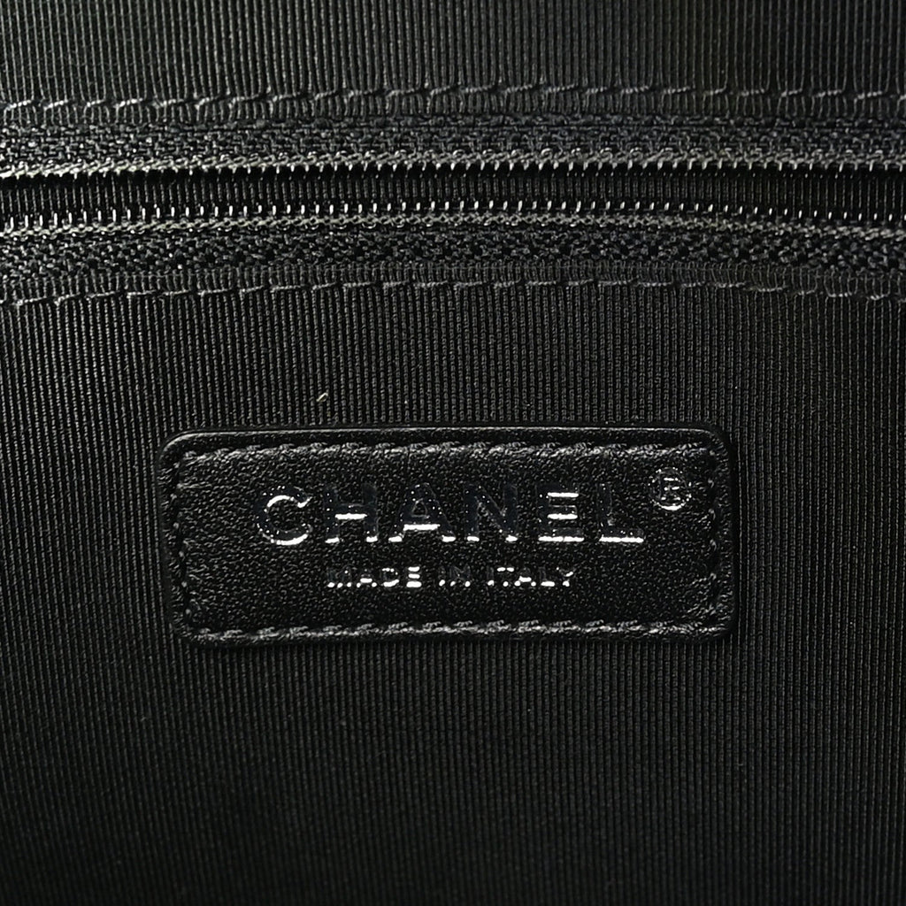 Calfskin Chain 20s Signature Tote Black